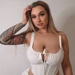 Esther Giles - @estyxxxx - Instagram