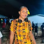 Esther Harry - @leslynakou3 - Instagram
