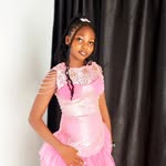 Esther Harry - @estherharry340 - Instagram