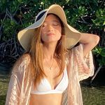Esther Kane - @esther_y_kane - Instagram