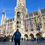 Esther Lepe - @bookworm0417 - Instagram