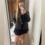 Esther - @esther_lyons624 - Instagram