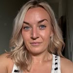 Esther Newman - @esthernewman23 - Instagram