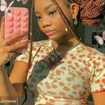 Esther Parker - @estherparker7767 - Instagram