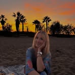 Esther Petit - Facebook