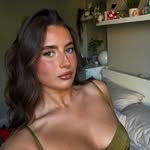 E - @estherphillipss - Instagram