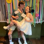esther + ryan on tour🕺🏻 - @mr.andmrsworldwide - Instagram