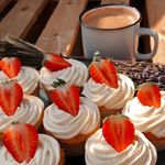 Esther Stern - @ashcupcakes_ - Instagram