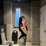 esther.zhou - @estherr_z3 - Instagram