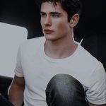 ethan roland - @ethandizim - Instagram
