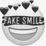 Étienne côté - @le_gars_qui_fake_smile - Instagram