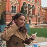 Etta Barker - @ettareads_throughtime - Instagram