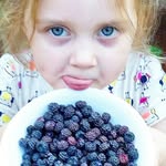 Etta Bean - @ettabeanie - Instagram