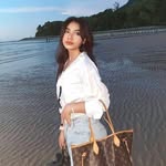 YK - @eunice.benjaminn - Instagram