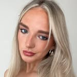 Eva - @evabarloww - Instagram
