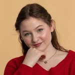 Eva Bower - @isingalways13 - Instagram