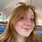Eva Bucher - @reddhott2004 - Instagram