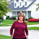 Eva Burns - @chicagolandhousehunt - Instagram