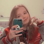 Eva Dennis - @redfox_132 - Instagram