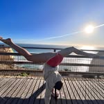 Eva Escobar - @_acro_eva_ - Instagram