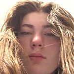 Eva Yael Goldstein’s Fan Acct - @evayaelgoldsteinmakesmewet - Instagram