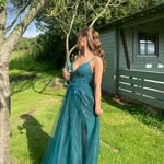 eva hare - @evahare23 - Instagram