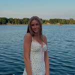 Eva Hart - @evahart874 - Instagram