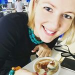 Éva Hirsch - @evihirsch - Instagram
