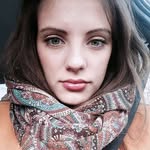Eva Laird - @molv337 - Instagram