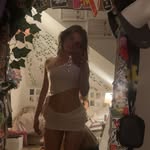 @evamccrackenxx - Instagram