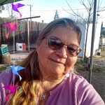 Eva Potts - @epotts1209 - Instagram