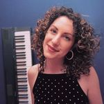 Eva Gertz 🎶 Singer-Songwriter - @evagertzmusic - Instagram