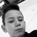 Evan Bouchard - @gros_chlague2.0 - Instagram