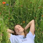 Eve - @evangelinelongbottom - Instagram