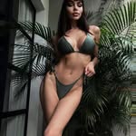 Evangeline Small - @evangeline_small - Instagram