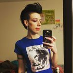 Evangeline Wright - @chaoticartangel - Instagram