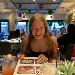 evie 🦒 - @evangelinewright_ - Instagram