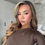 @evebloomfieldxx - Instagram