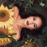 Eve Rush - @foolsgarden4120 - Instagram