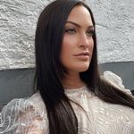Eve Schmidt - @evesit7 - Instagram
