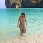 Eve Simmons - @eve.simmons - Instagram