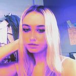 evie - @evelynashtonn - Instagram