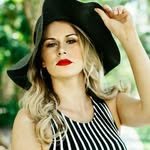Evelyn at - @evelyn.crowns_models - Instagram