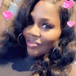 Evelyn Ewell - @chas_n_bags - Instagram