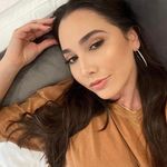Evelyn Lee Graff - @islkalu - Instagram