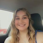evie - @evelyn.keyess - Instagram