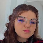 Évelyn Petersen - @evyy_pe - Instagram