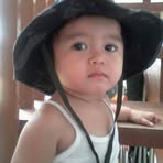 Evelyn Sumatra - Facebook