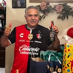 Everardo Oropeza - Facebook