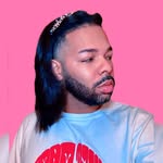 L. Everett - @inroyalnews - Instagram